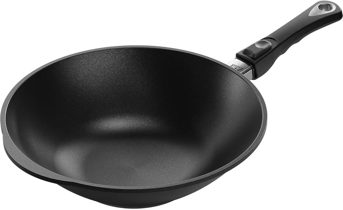 AMT Gastroguss Grote aluminium wok – inductie geschikt – veelzijdig koken – 32 cm – zwart