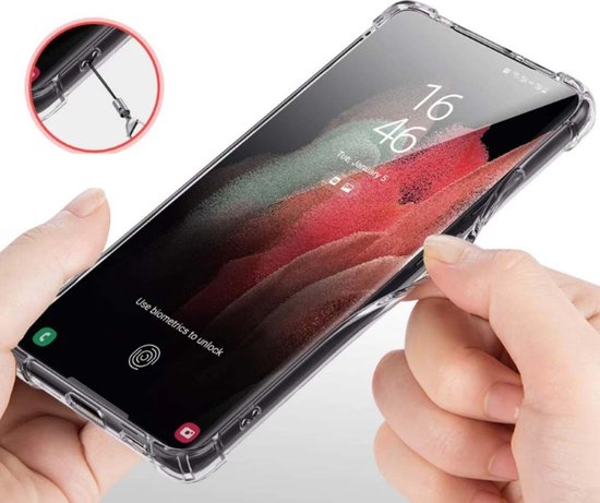 Transparant hoesje met stootranden, om een smartphone gedaan.
