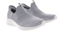 Grijze Skechers slip-on sneakers, van textiel, met witte zolen en treklipjes.