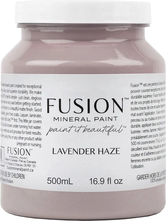 Een pot Fusion Mineral Paint in de kleur Lavender Haze.