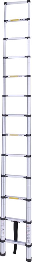 Uitschuifbare aluminium ladder, 3,2 meter hoog, met zwarte handgrepen en voetjes.