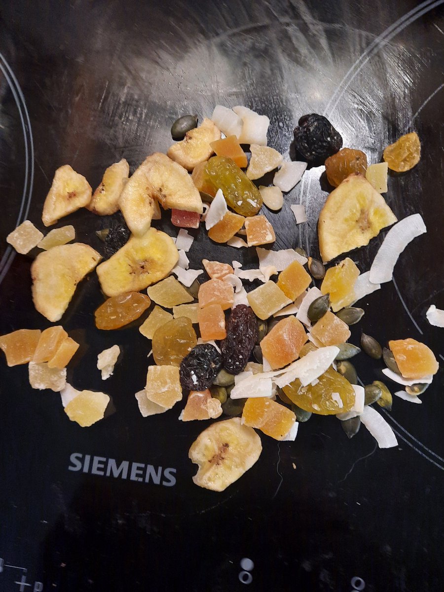 Snack voor kromsnavels en knaagdieren Fruit/noten mix 250gr