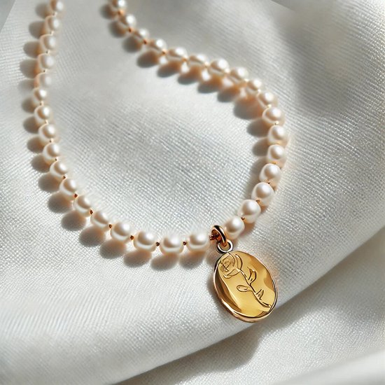 DAMESKETTING MET 3MM GROTE GOUDEN BALLETJES