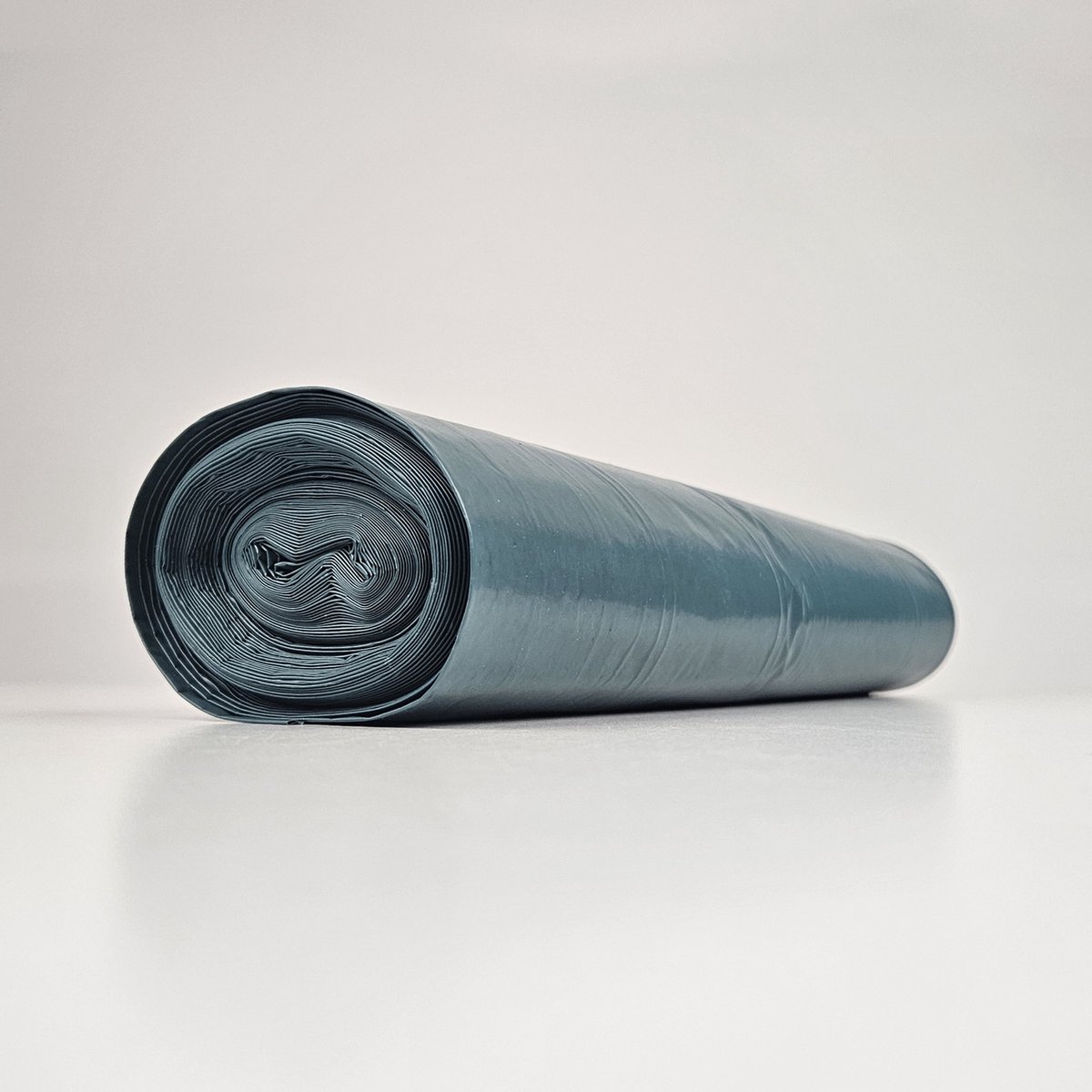 Goedkoopste Blauwe Vuilniszakken | 30 Zakken | 240 Liter | Gerecycled LDPE | T70 | 115x140 cm | 65/25x140 cm - Containerzakken 240 Liter, Container 240 Liter Vuilzakken, Blauwe Vuilzakken, Containerzak 240L, Containerzak 240 Liter Extra Dik