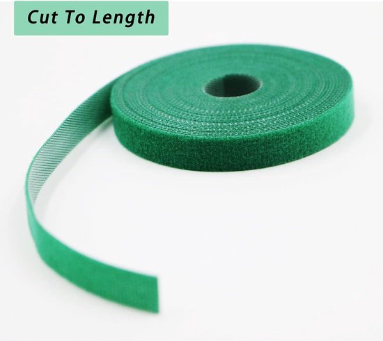 Een rol groen klittenband, met tekst 'Cut To Length'.