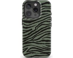 VivaLora Tough Telefoonhoesje iPhone 16 Pro met MagSafe - Wild Lines Zebra Print - 2-in-1 Phone Case - Hard Case & Siliconen Backcover - Extra Bescherming - Shockproof Cover - Zebraprint Groen