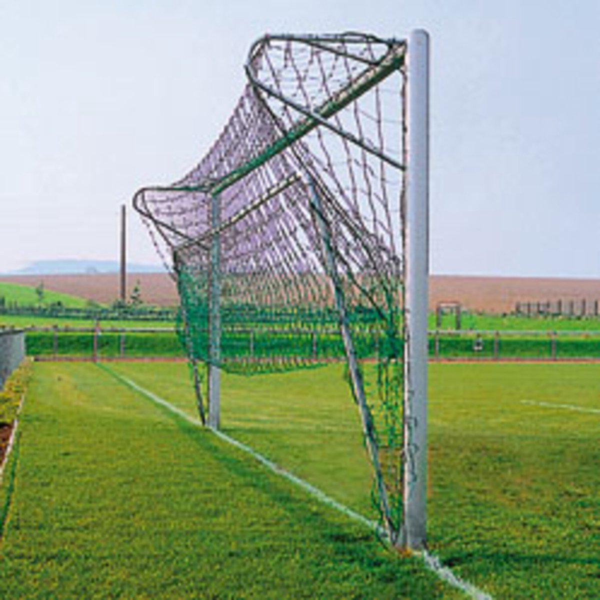 Aluminium voetbaldoel, 6 x 2,10 m, in de grond te verankeren