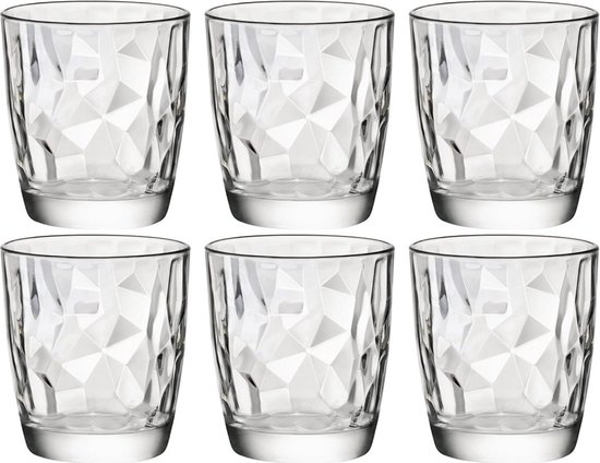 Set van zes heldere Bormioli Rocco Diamond waterglazen met facet-look.