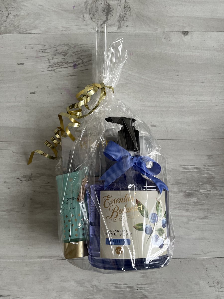 Goedkoopste Body en relax geschenkset-rituals- verzorgingsset- Verzorging Cadeau Set - Huidverzorging Geschenkset wellness- cadeau set- verwenpakket- giftset- relaxing-huidverzorging-bath-hammam- ritualsset- bad-wollen sokken- handzeep- winterspa cadeuaset