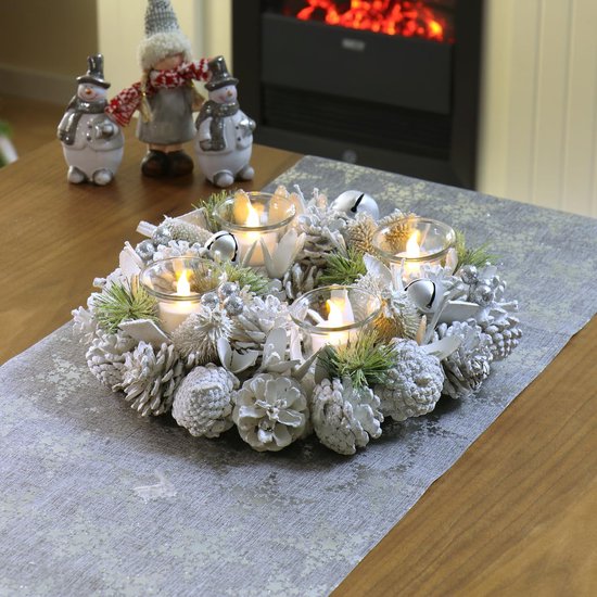 COM-FOUR® tafelkrans voor kerst - adventskrans met witte kegels COM-FOUR® tafelkrans voor kerst - adventskrans met witte kegels