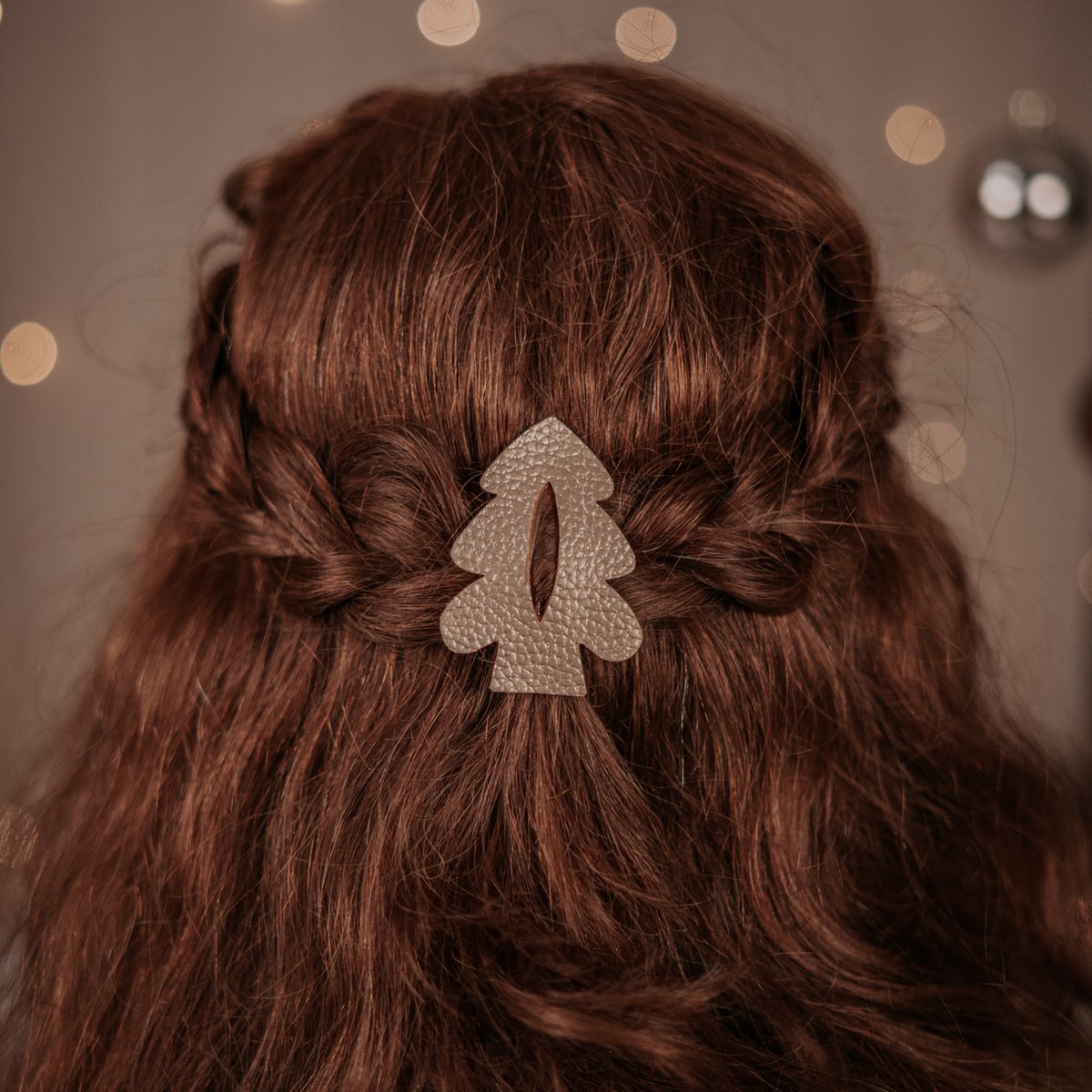 Feestelijk Haarspeldje Kerstboom – Haaraccessoire Meisjes – Perfect voor Feestdagen – Kerst Haarspeld – Mat Goud