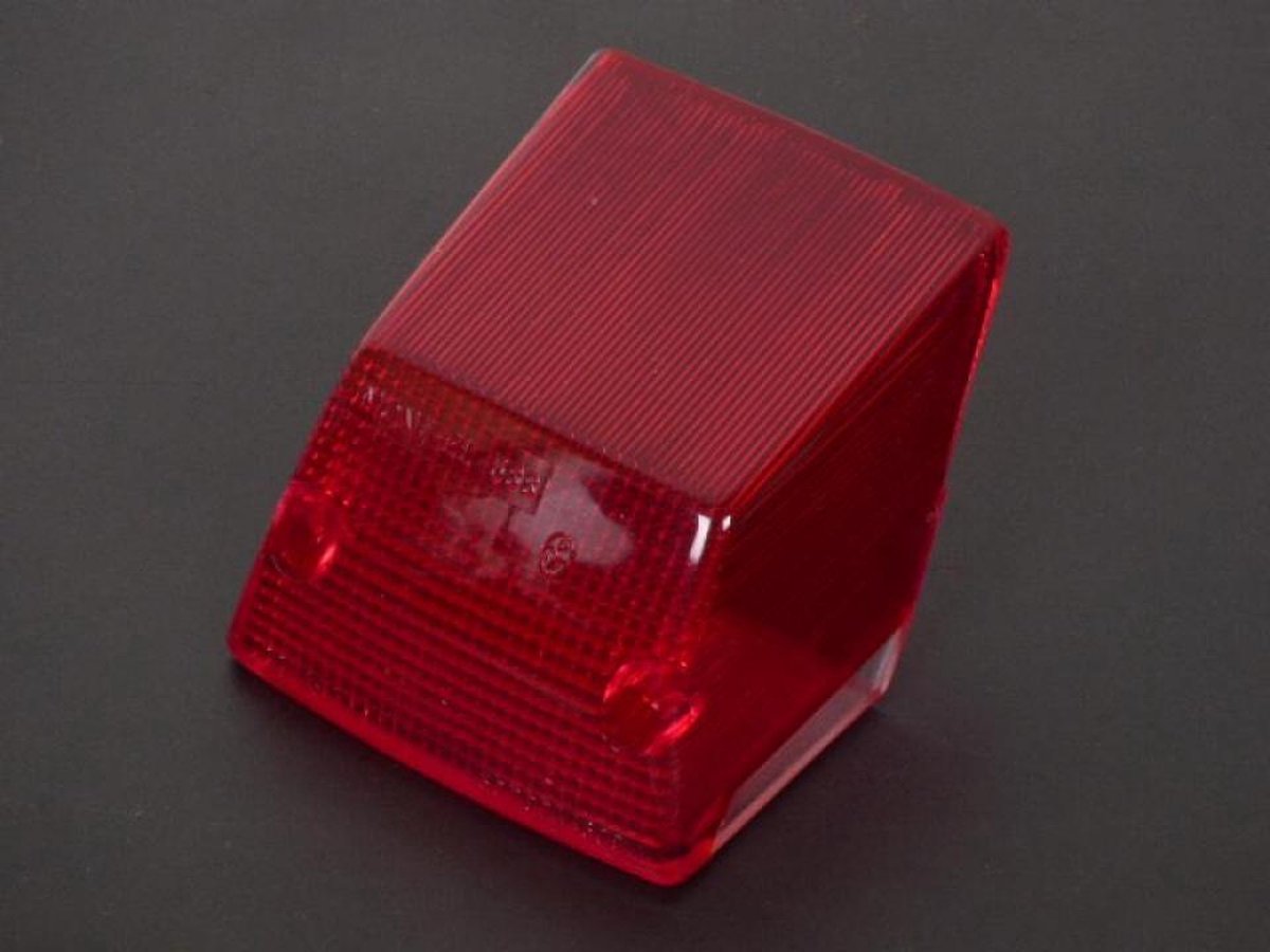 originele achterlichtkap voor aprilia 125 tuareg rally 1990 tot 1991 ap8112633 nieuw