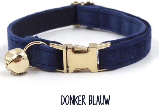 Kattenhalsband Met Afneembare Sluiting En Deadpool-spuwpatroon In Een Zwart En Witte Kleurstelling Met Rode Accenten