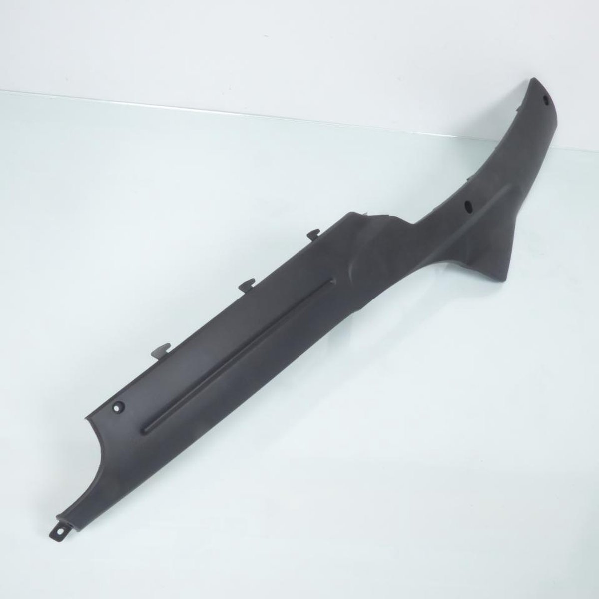 Cache latéral droit origine pour Scooter Kinroad 50 XT50QT-2 83501-KGBG-9100 Neuf