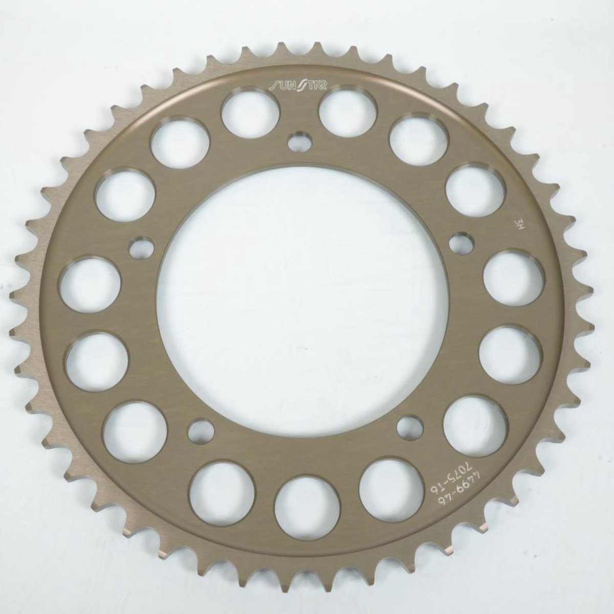 Couronne de transmission Sunstar pour Moto Suzuki 650 DL V-strom ABS 2007 à 2019 46 dents / ARG Neuf