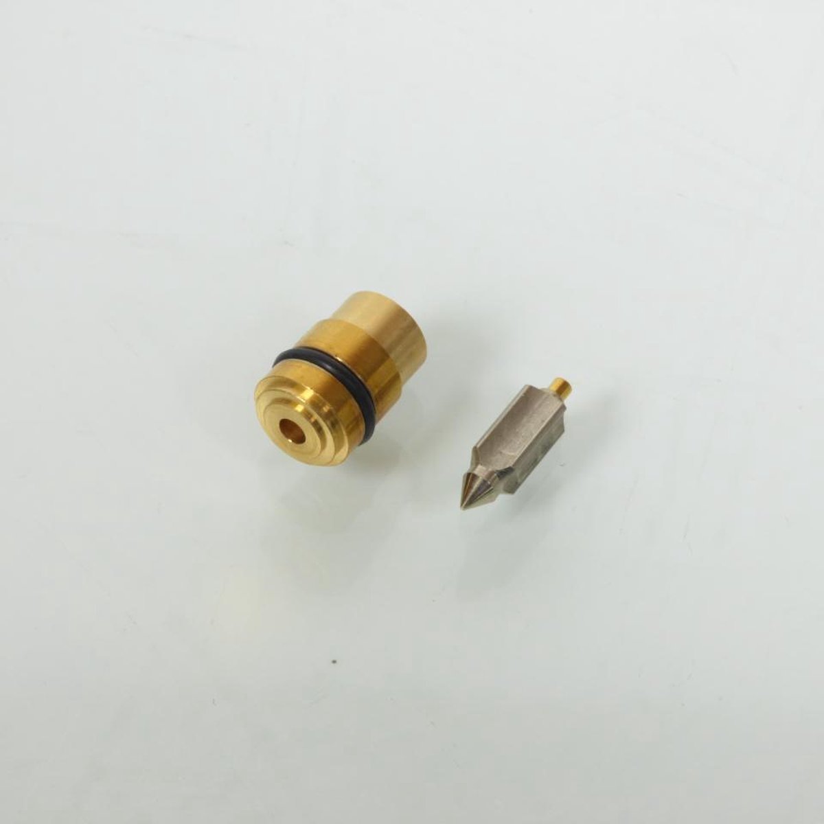 Pointeau et siège 2.5 pour moto Yamaha 350 RDLC 1982 FVS-218 4L0-14190-25