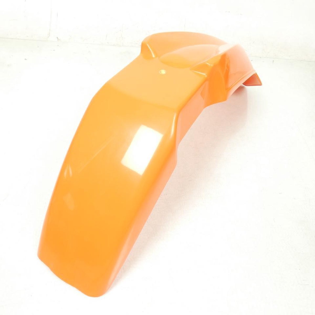 Garde boue avant origine pour moto Rieju 50 RRX 2006 0/000.050.5131 Orange Neuf