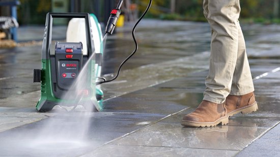 Bosch UniversalAquatak 36V-100 - Accu-hogedrukreiniger - Inclusief 1 x 36 V Accu (4,0 Ah), Lader, Bosch hogedrukpistool, lans, 4 m hogedrukslang, 3-in-1-mondstuk en wasmiddelfles van Bosch — afbeelding 2