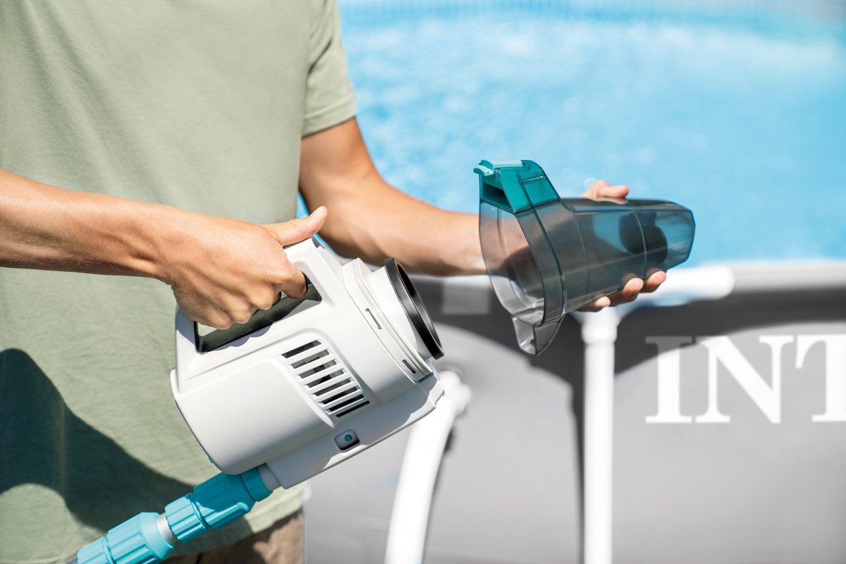 Intex ZR200 Handzaam Oplaadbaar Zwembad en Spa Stofzuiger — afbeelding 3