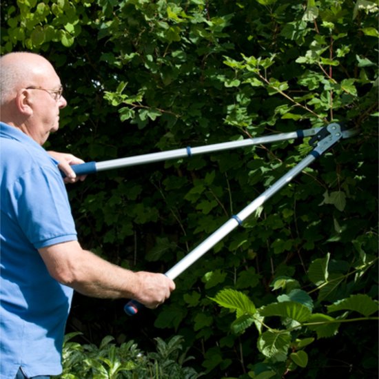 Spear & Jackson Takkenschaar Vlijmscherp Aambeeld - Takkenscharen - Takkenschaar - Professioneel - snoeizaag - takkenzaag - Heggenschaar - 10 Jaar garantie - Teleschopische steel van Spear & Jackson — afbeelding 5