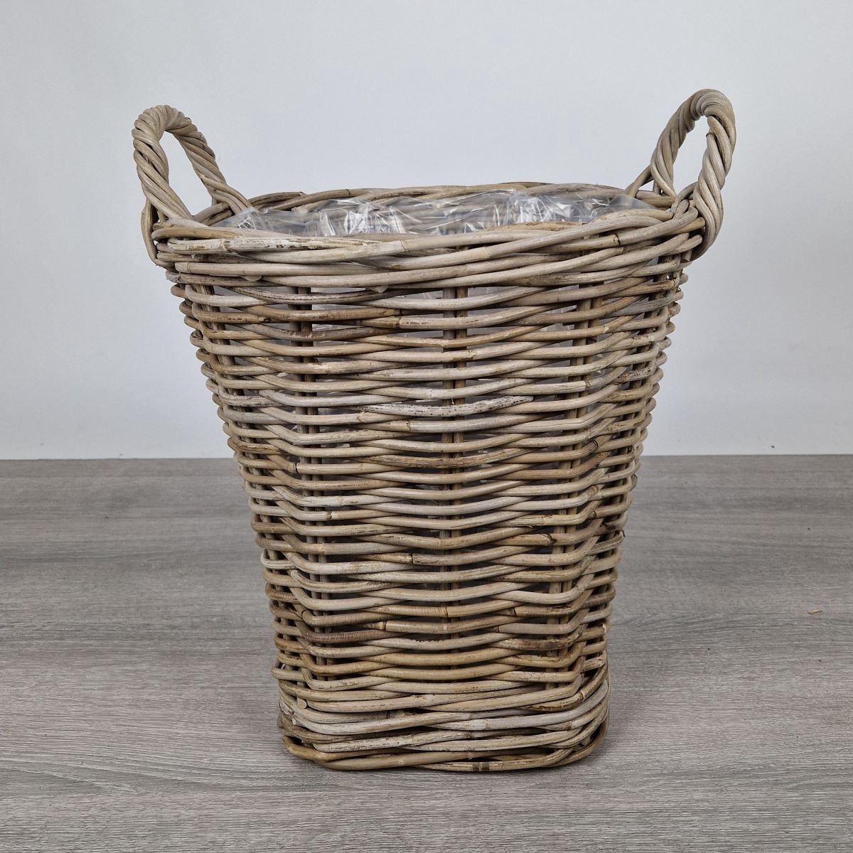 Migo Styling - Plantenmand - Vierkant - Rond - Riet - Rotan - Dia 40 cm boven - Onder 26x26 cm