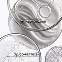 Close-up van hyaluronzuur en gluco-peptiden in laboratoriumglaswerk.