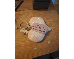By_Evelien Super Lieve Sleutelhanger TOP KRAAMVERZORGSTER - Zorg topper - Kraamzorg - Baby - Speen - Hartje - Uniek Bedankje - Vroedvrouw - Goudwaard - New Born - Kraamweek - Speciaal origineel cadeau - Geslaagd - Kraamverzorgende Opleiding