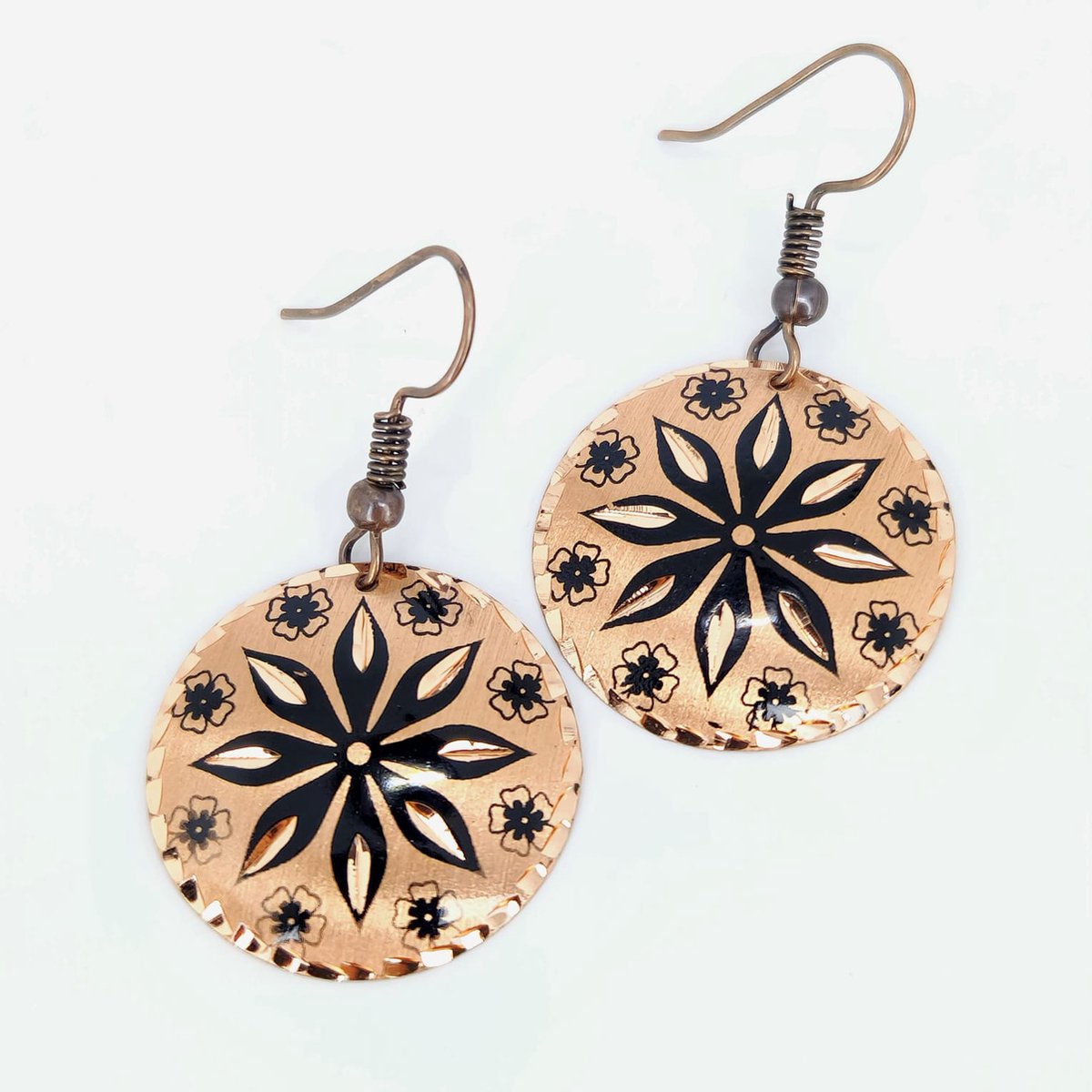 Viwado Handgemaakte Koperen Oorbellen - Bloemenmotief Filigraanstijl Boho Luxe Handwerk Dames Sieraden.