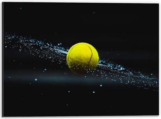 Dibond - Tennisbal met Waterdruppels - 40x30cm Foto op Aluminium (Wanddecoratie van metaal)
