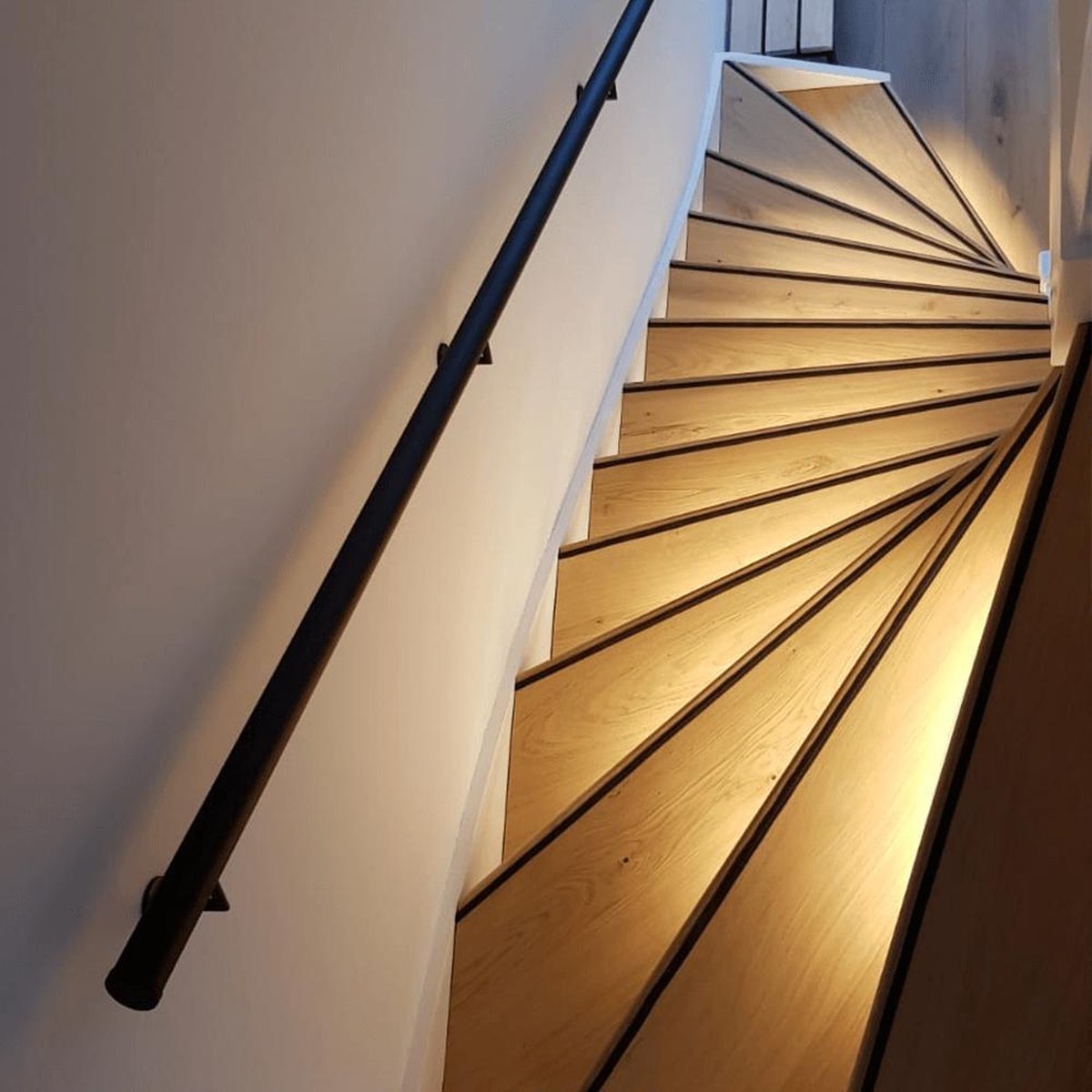 ledstrip 50 bewegingssensoren - Warm Wit - Werkt met de bekende... | bol.com