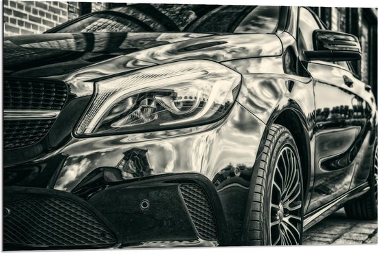 Dibond - Zwart Wit Foto van  Grote Zwarte Auto - 90x60cm Foto op Aluminium (Wanddecoratie van metaal)