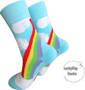 Verjaardag cadeau - Regenboog Sokken - Pride - Rainbow Sokken  -  Leuke sokken - Vrolijke sokken - Luckyday Socks - Sokken met tekst - Aparte Sokken - Socks waar je Happy van wordt