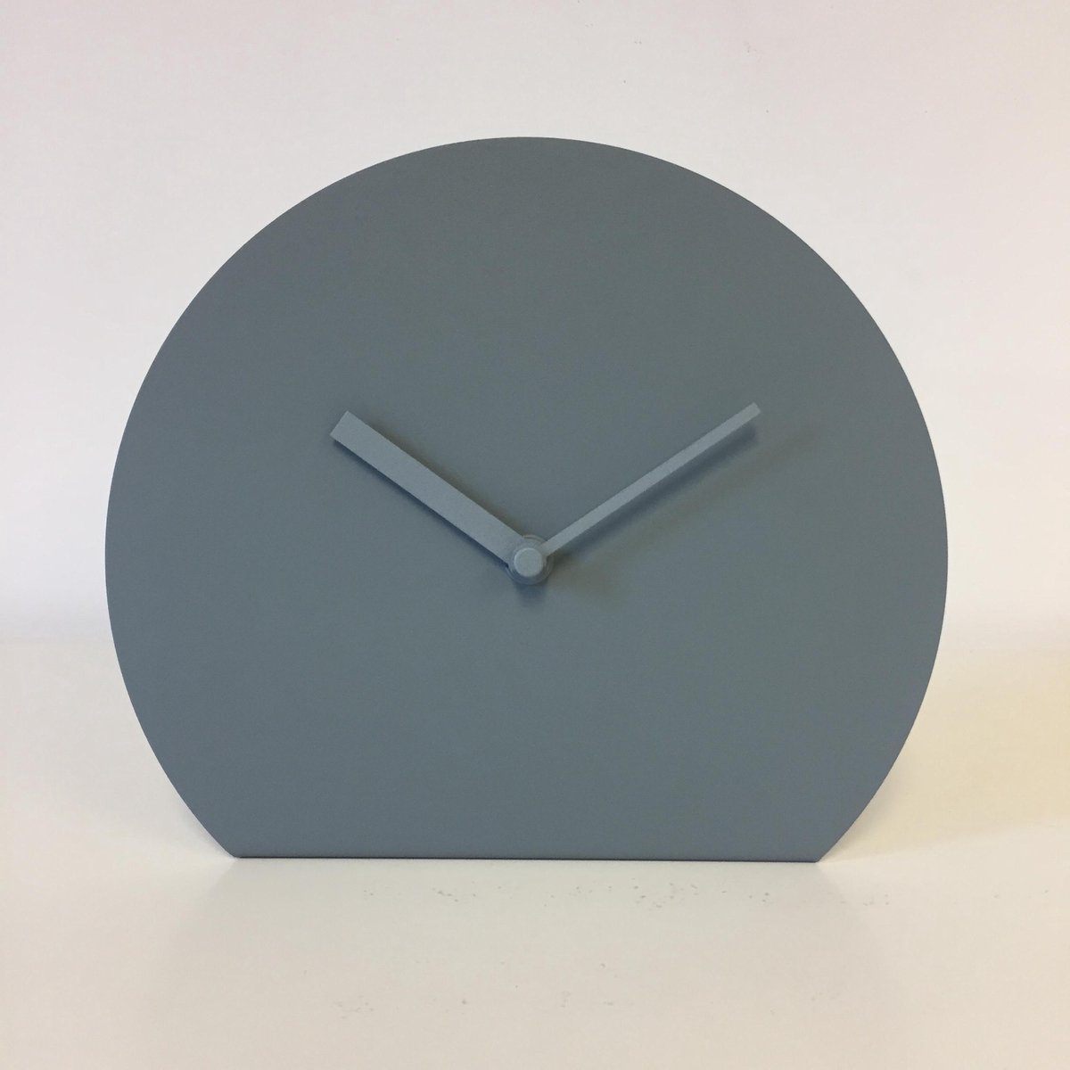 Tafelklok Norma GREY modern design