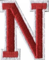 Alfabet Strijk Letter Embleem Patch Rood Wit Dun Randje B 4 x L 5.1 cm / Letter N