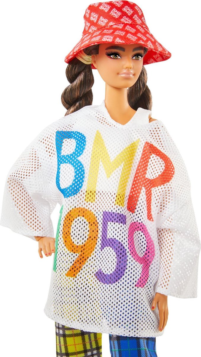 Barbie Specialty BMR1959 - Mesh T-Shirt, Plaid Joggers and Bucket Hat van Merkloos — afbeelding 3