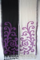 1001musthaves.com Wollen sjaal met ingeweven patroon in zwart crème wit en paars 50 x 180 cm