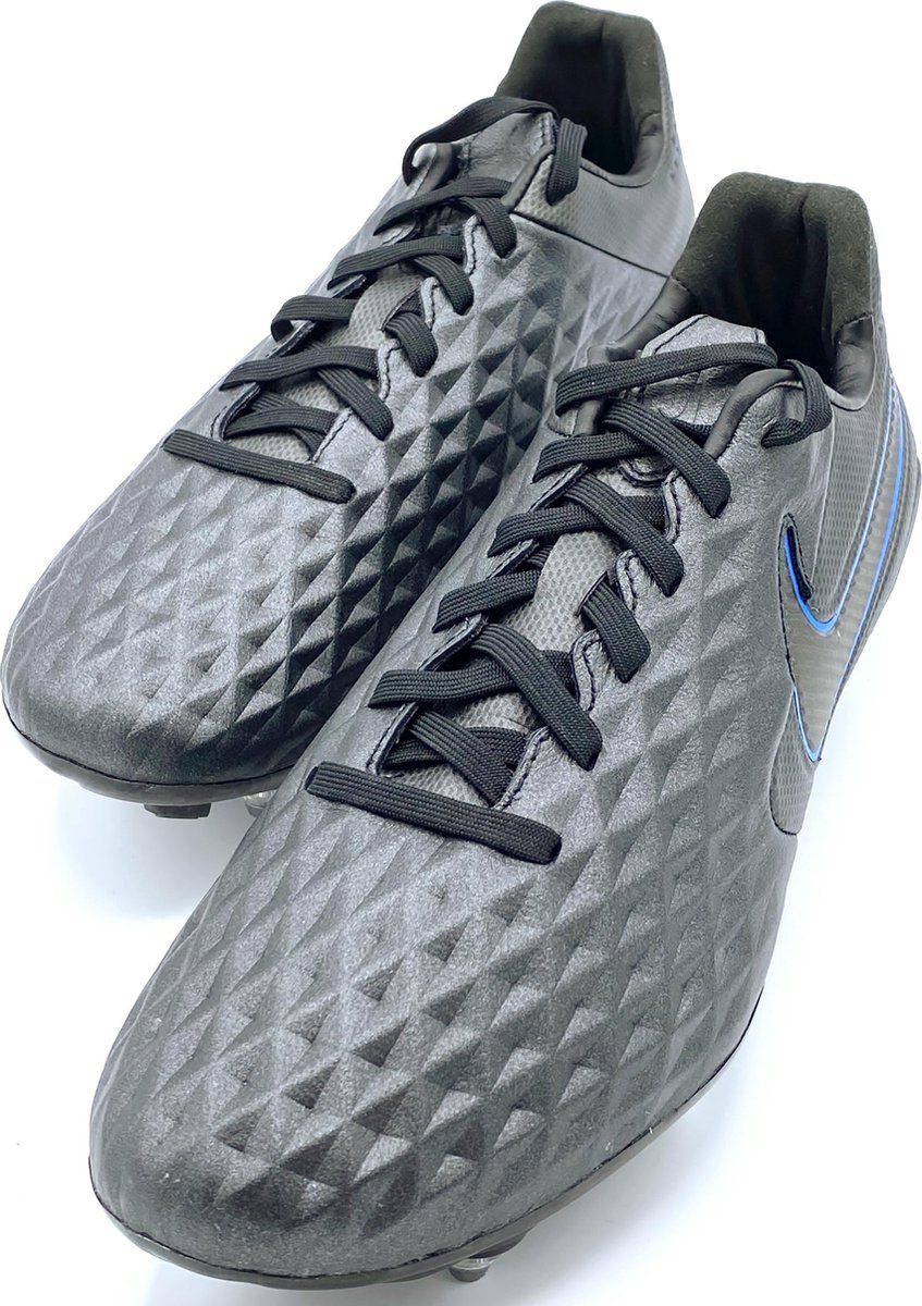 nike legend 8 pro
