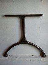 Tafelpoot industrieel-tafelpoten-Tafelonderstel-gietijzer-T05