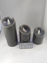 Set van drie Led Kaarsen Donker Grijs op batterijen met bewegende vlam en afstandsbediening