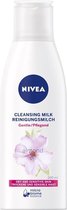 Nivea Aqua Effect Calming Cleansing Milk 200 Ml