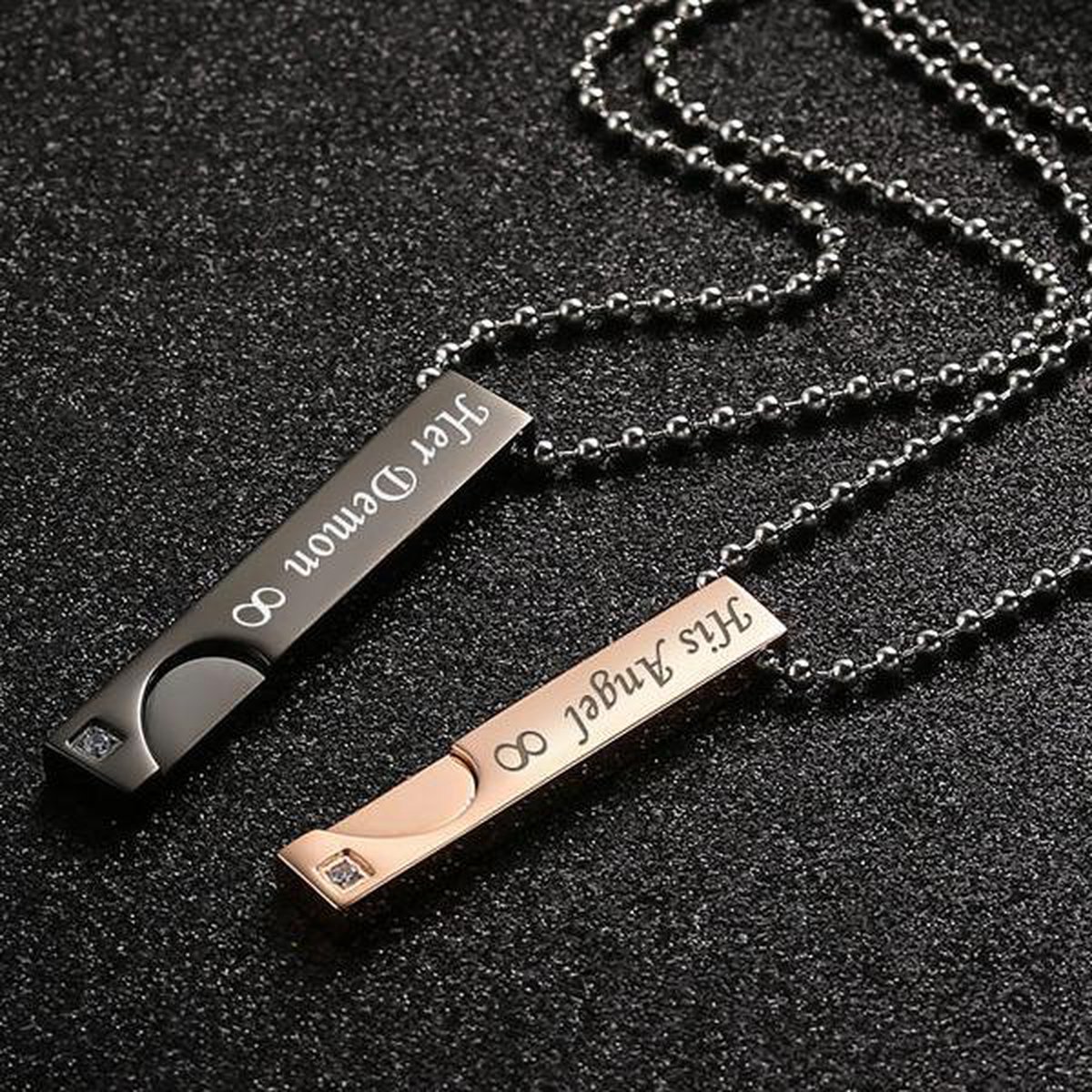 His Angel & Her Demon Hartje Ketting Set voor Hem en Haar - Valentijn Cadeautje voor Stellen - Valentijnsdag - Valentijn Cadeautje voor Mannen