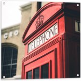 Tuinposter – Rode Telefooncel  - 80x80cm Foto op Tuinposter  (wanddecoratie voor buiten en binnen)