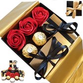 Valentijn Cadeautje voor haar hem vrouw man | Massage olie Kaarsjes Zeep Rozen Bonbons Decoratie