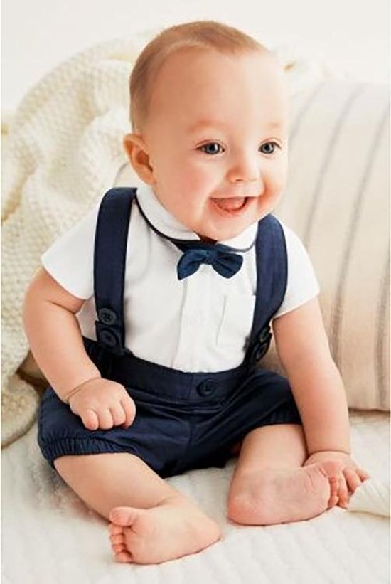 druk premie Moskee Baby 'gentleman pakje met strikje' (6 maanden) | bol.com