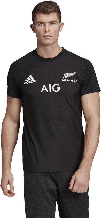 adidas aig all black