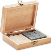 Franklin Mooreman Whiskey stones set bamboe - Inclusief 9 herbruikbare whiskey stenen - Whiskey stenen set - Whisky set met whisky ijsblokjes - Whisky stones - Wiskey stenen - Wiskey stones - Wiskey ijsblokken - Wiskey ijsblokjes steen - Wisky