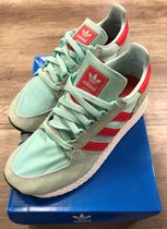 Adidas dames sneaker forest groove maat 40.