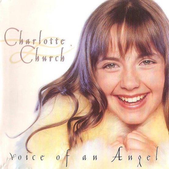 Charlotte Church, 'Voice of an Angel' albumhoes met close-up van lachende zangeres in gebroken wit met bont.