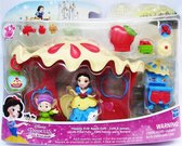 Disney Princess Little Kingdom Mini Snow White & appel café snap-ins / Sneeuwwitje pop 7,5 cm