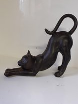 Katten beeldjes kat /zwart/  die zich uitstrekt van Slijkhuis  25x25x9 cm